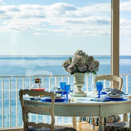 شقة Pieds Dans L'eau By Interhome ريفا ليجوري