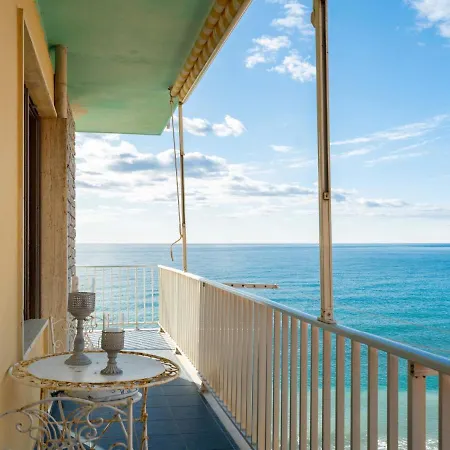 Pieds Dans L'eau By Interhome Daire Riva Ligure