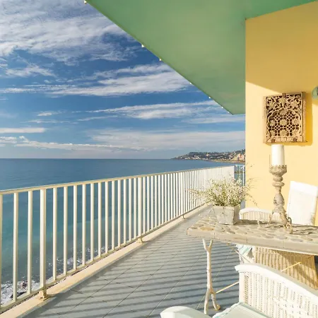 Lägenhet Pieds Dans L'eau By Interhome