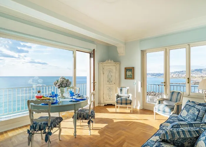 Apartment Pieds Dans L'eau By Interhome